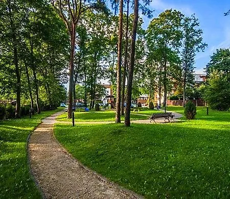 Dzīvoklis Spacious 1 Bedroom Apartment With A Terrace And Parking Place